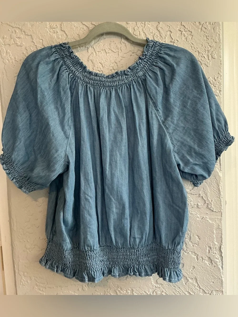 Old Navy Washed Blue Smocked Scoop Neck Peasant Top (NWT)